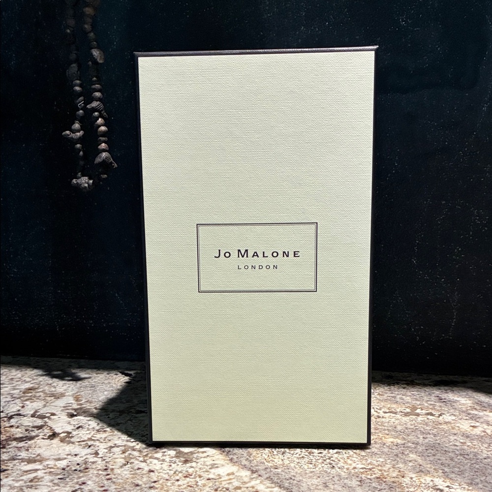 Jo Malone London Box in Soft Cream